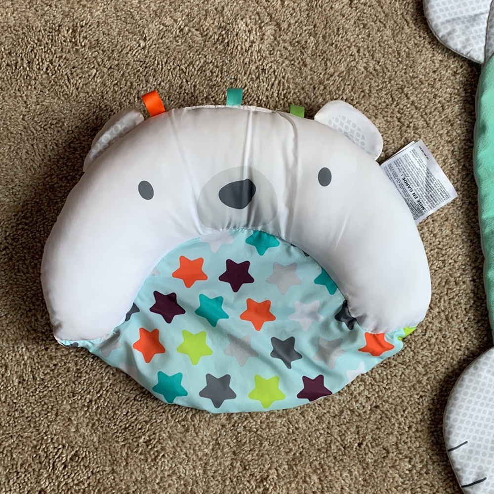 Bright Stars tummy time prop & play mat - Picture 2 of 3